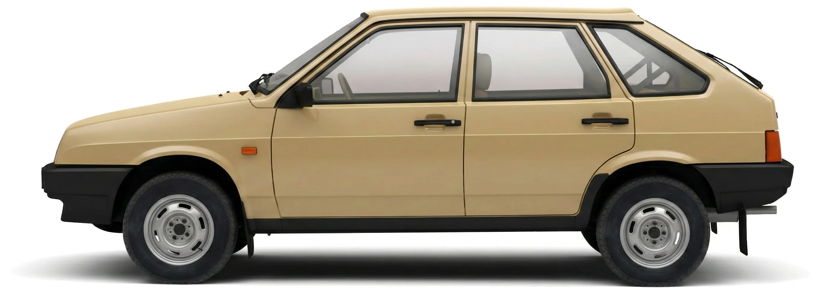 Автомобиль ВАЗ-2109 '1986–2004 на белом фоне, вид сбоку
