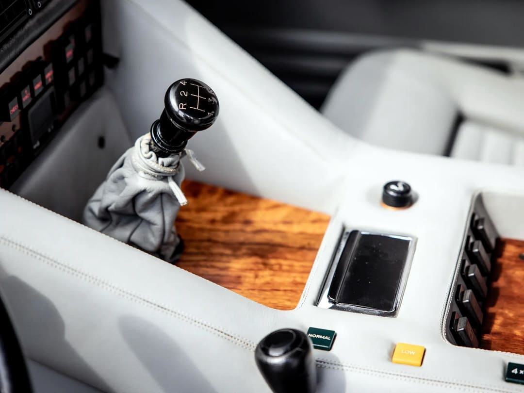 Коробка передач автомобиля Lamborghini LM002 '1986–92