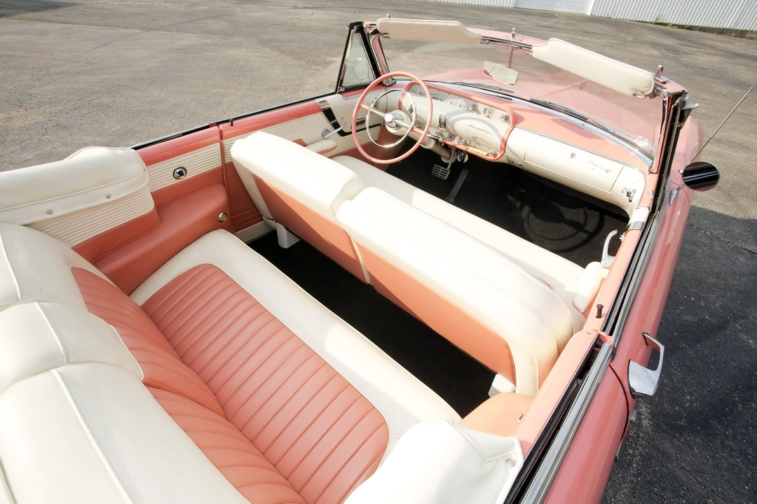 Салон кабриолета Lincoln Capri Convertible '1955
