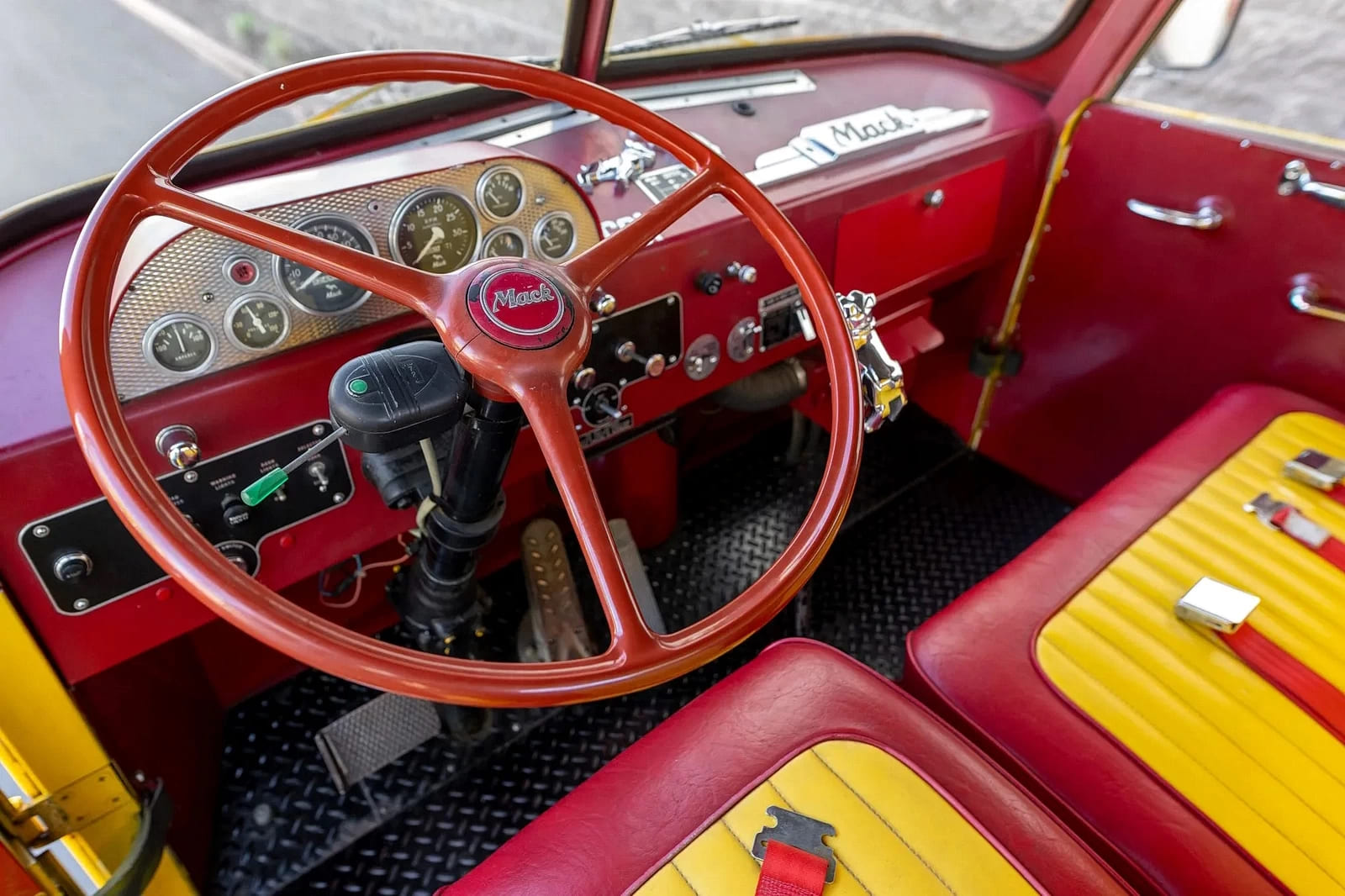 Рулевое колесо Mack C95FD Fire Truck '1967