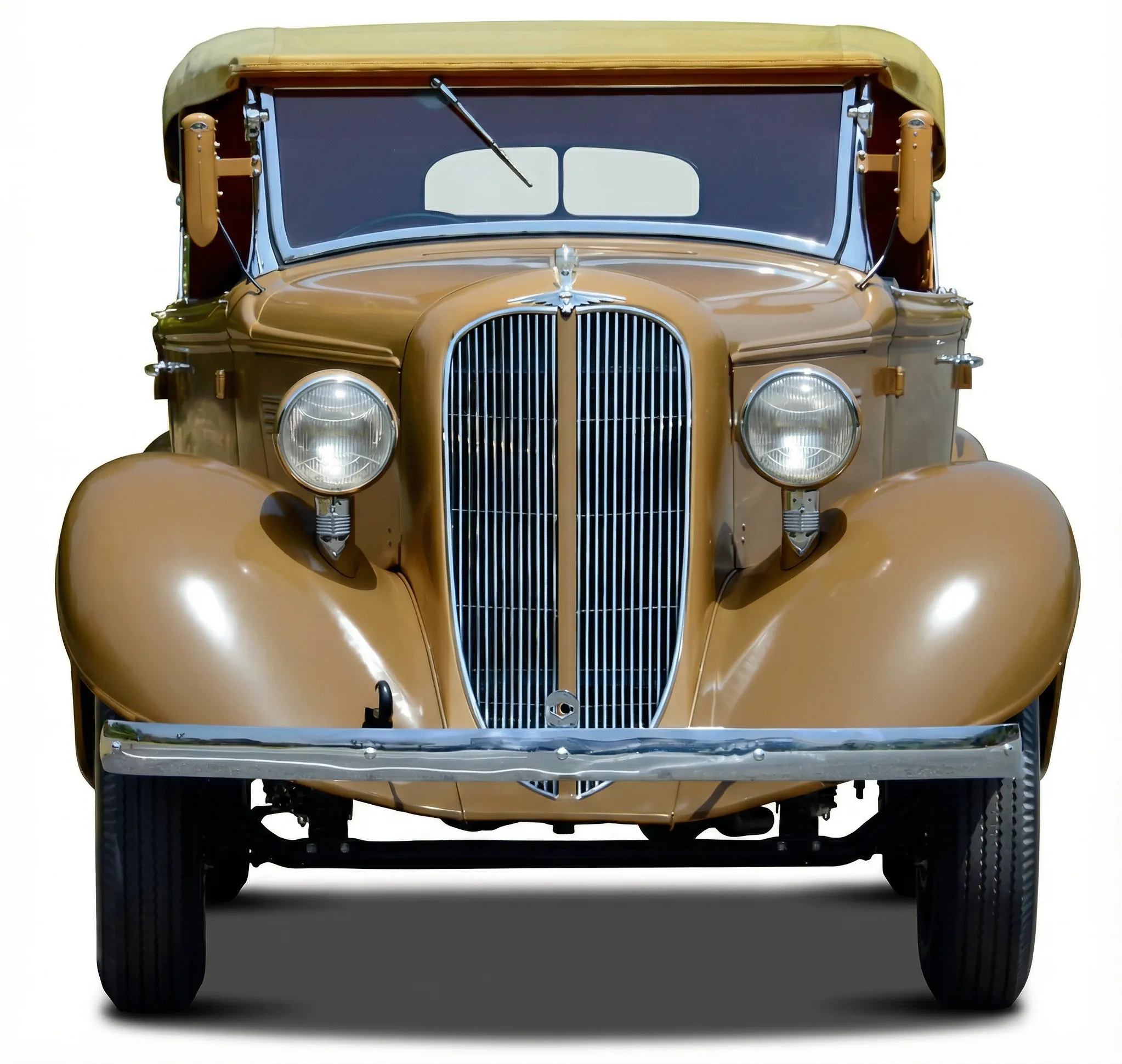 Японский ретро фаэтон Nissan Model 70 Phaeton '1937-39, вид спереди