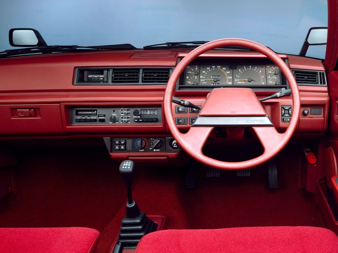 Торпедо Nissan Auster JX Hatchback '1981-83