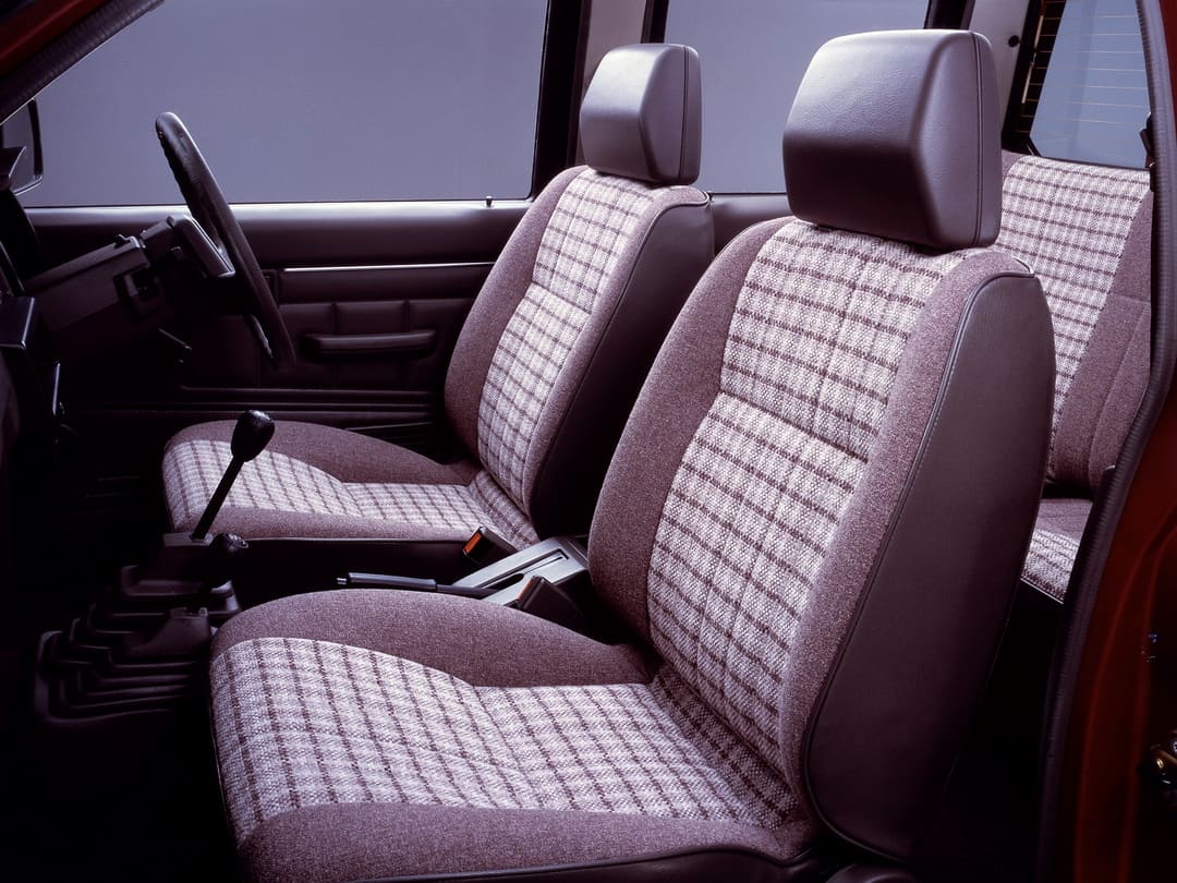 Интерьер автомобиля Nissan Datsun 4WD Double Cab (D21) '1985-89