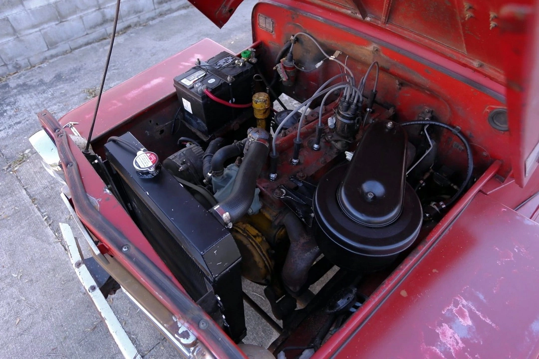 Двигатель внедорожника Nissan Patrol '1951-66