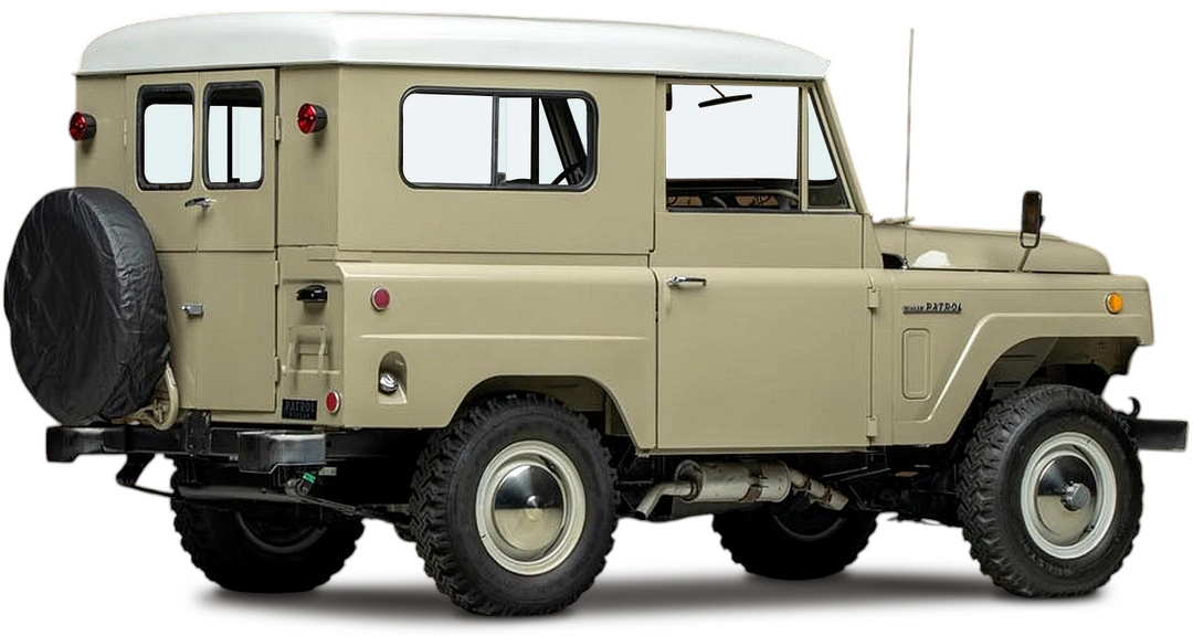 Nissan Patrol Hard Top (KL60) '1960–80 вид сбоку под углом