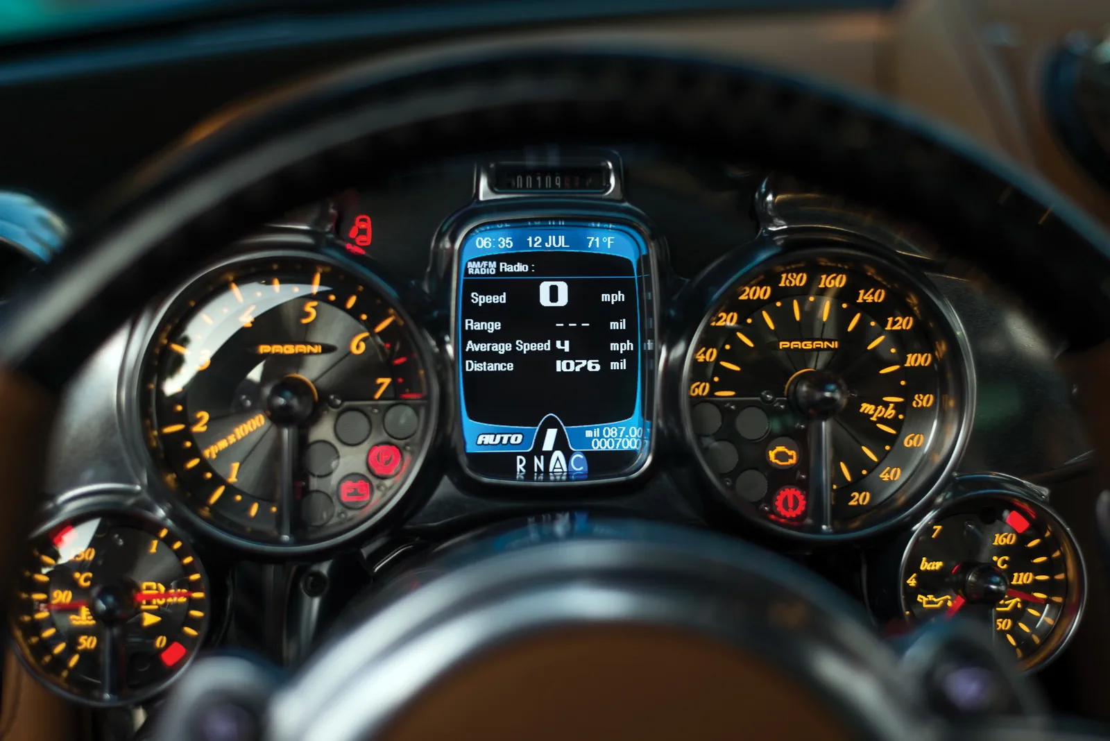 Приборная панель Pagani Huayra Pacchetto Tempesta '2016