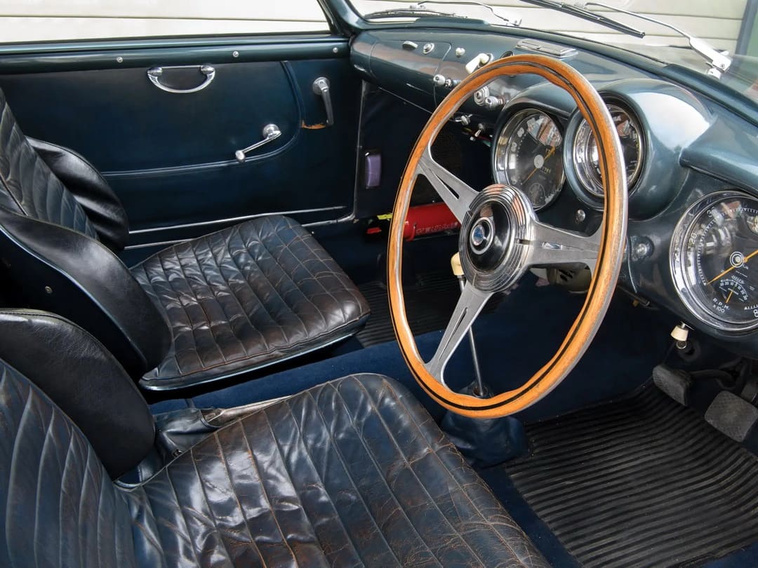 Интерьер автомобиля Pegaso Z-102 Berlinetta '1955