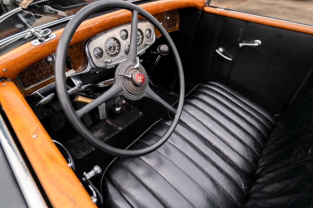 Интерьер автомобиля Pierce-Arrow Model 1247 Convertible Sedan '1933