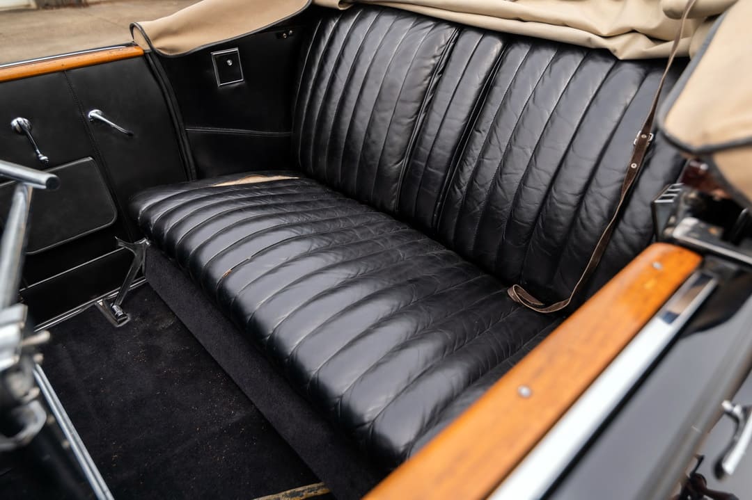 Двигатель автомобиля Pierce-Arrow Model 1247 Convertible Sedan '1933