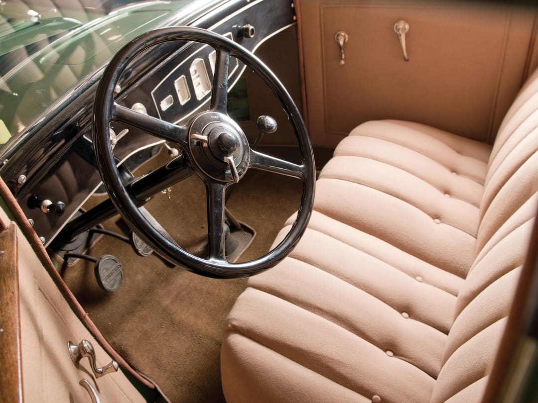 Интерьер автомобиля Pierce-Arrow Model 125 Rumble Seat Coupe '1929