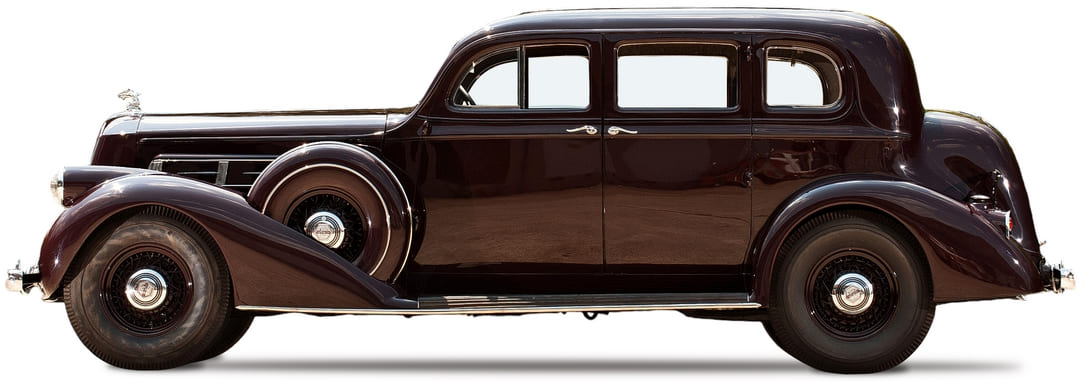 Автомобиль Pierce-Arrow Twelve 5-passenger Sedan '1936 года, вид сбоку