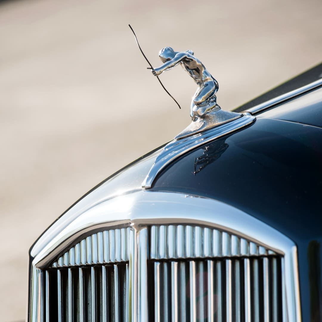 Маскот автомобиля Pierce-Arrow Twelve Town Car Prototype by Derham '1936