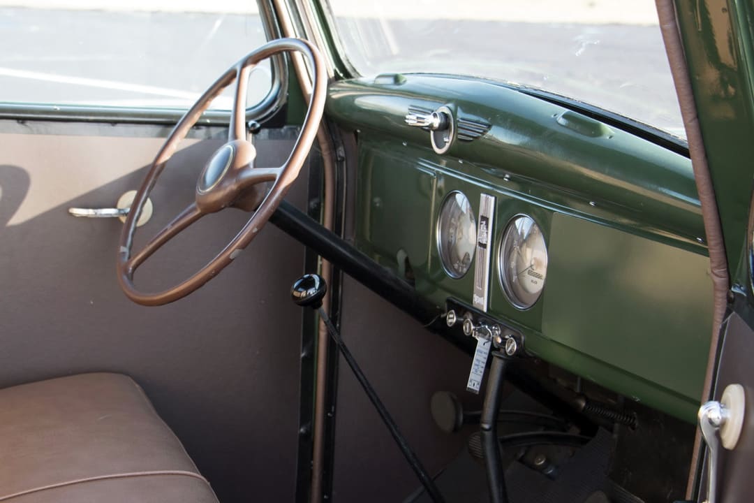 Интерьер пикапа Plymouth PT57 Pickup '1938