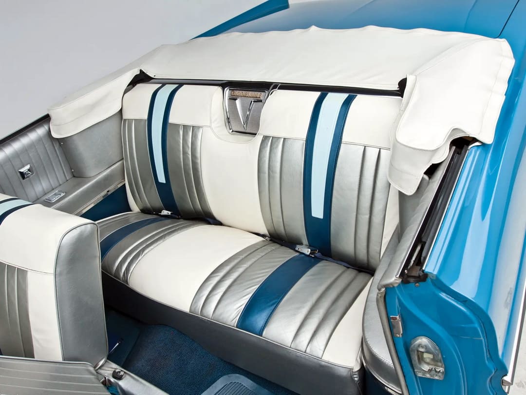 Интерьер автомобиля Pontiac Bonneville Convertible '1961