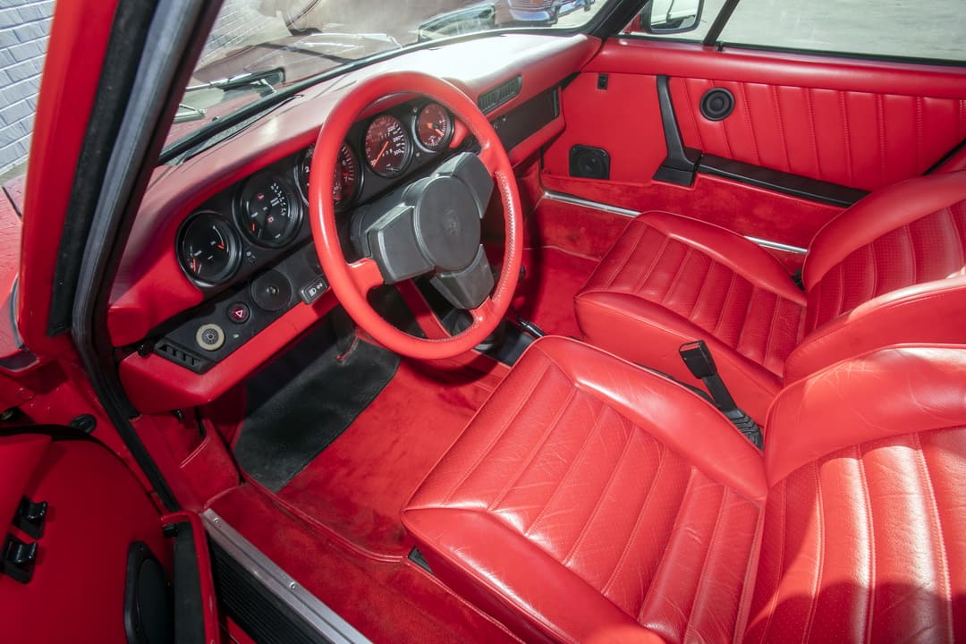 Интерьер автомобиля Porsche 911 Turbo (930 Series I) Flachbau Conversion '1983
