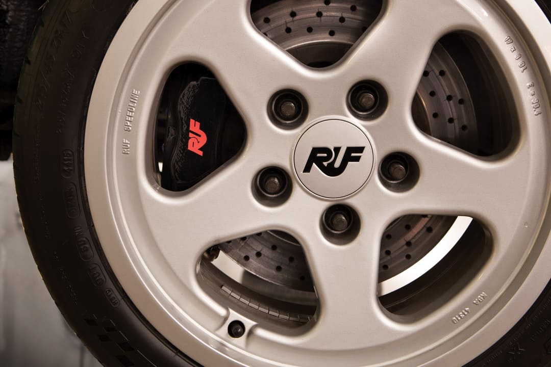 Колесный диски автомобиля RUF CTR 'Yellowbird' Conversion Clubsport '1989
