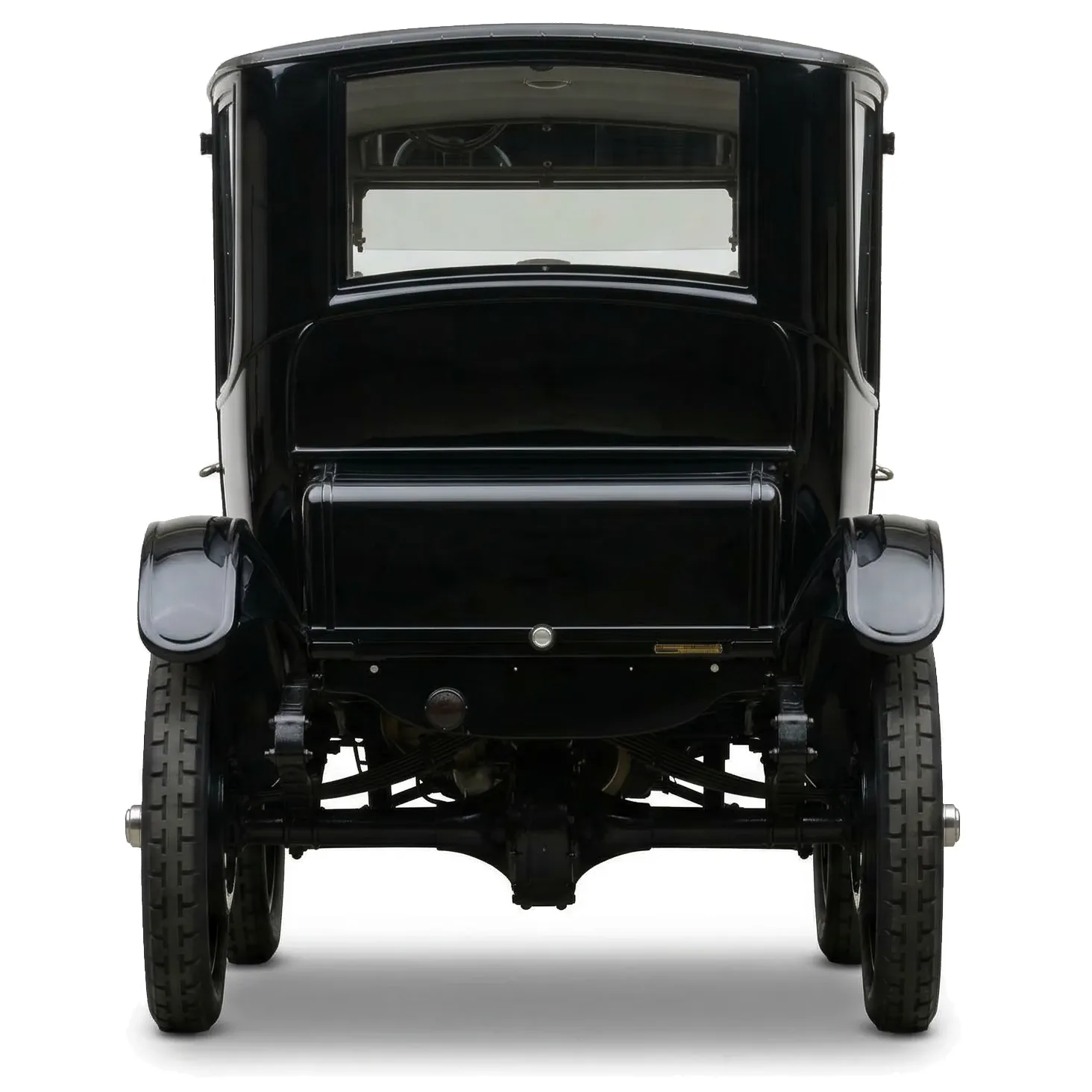 Ретро автомобиль Rauch & Lang Model JX-7 '1917 на белом фоне, вид сзади