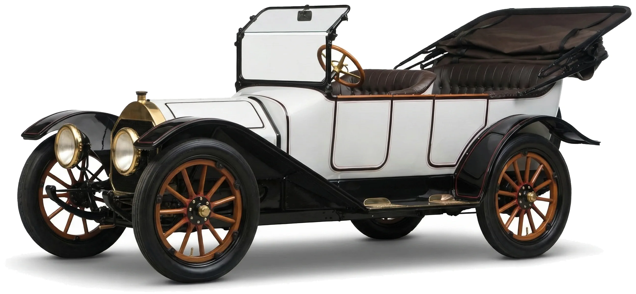 Regal Model T Underslung Touring '1914 на белом фоне
