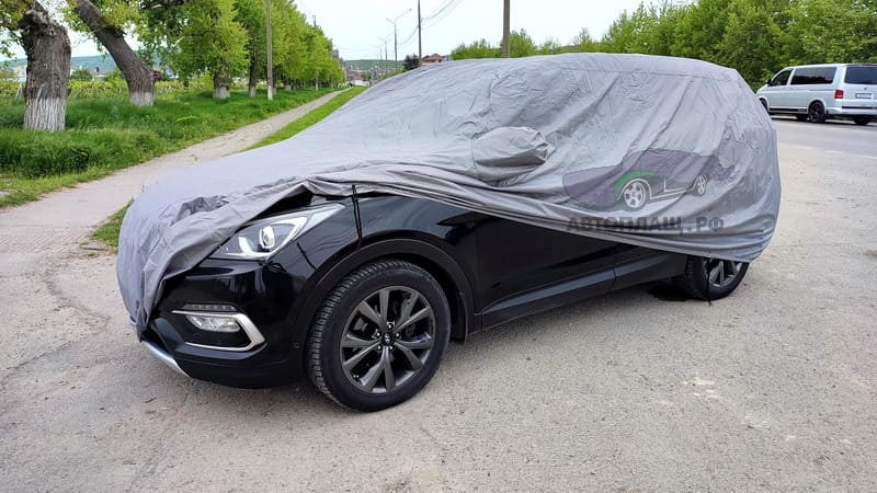 Hyundai Santa Fe в защитном тенте