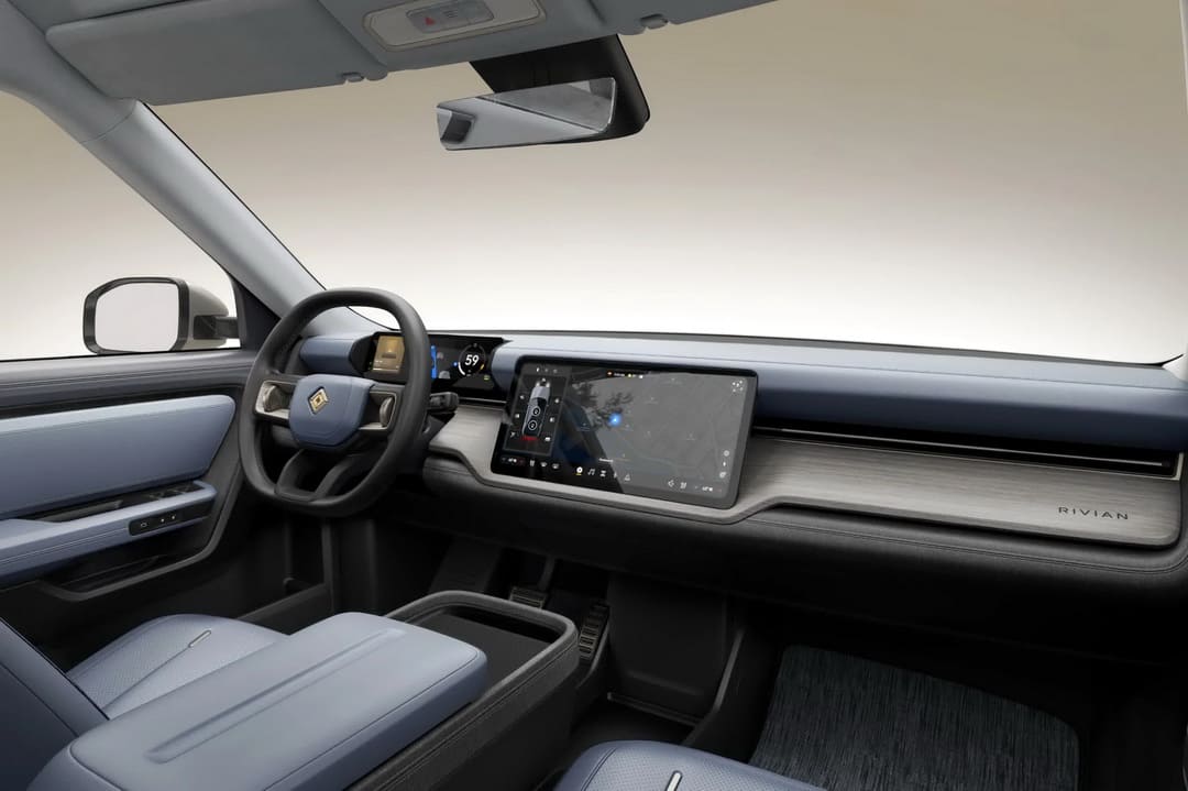 Интерьер кроссовера Rivian R2