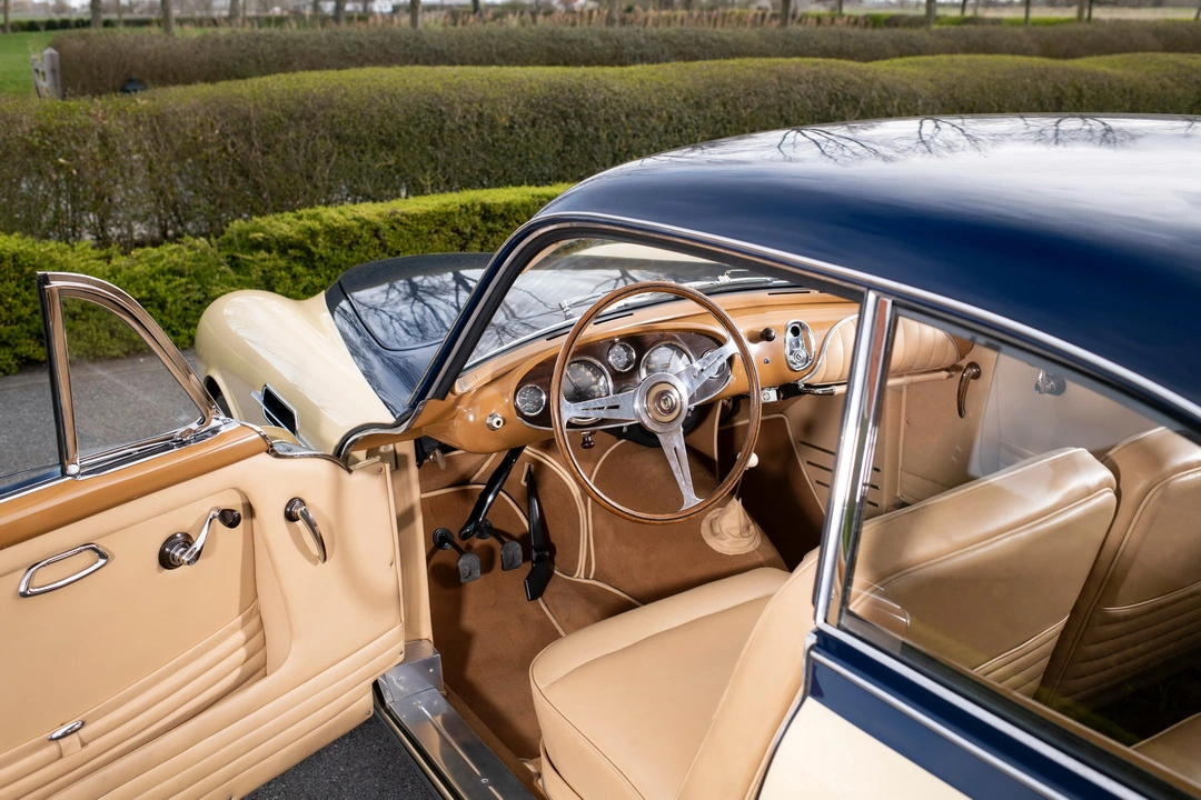 Интерьер автомобиля Siata 208 CS 2+2 Berlinetta '1952