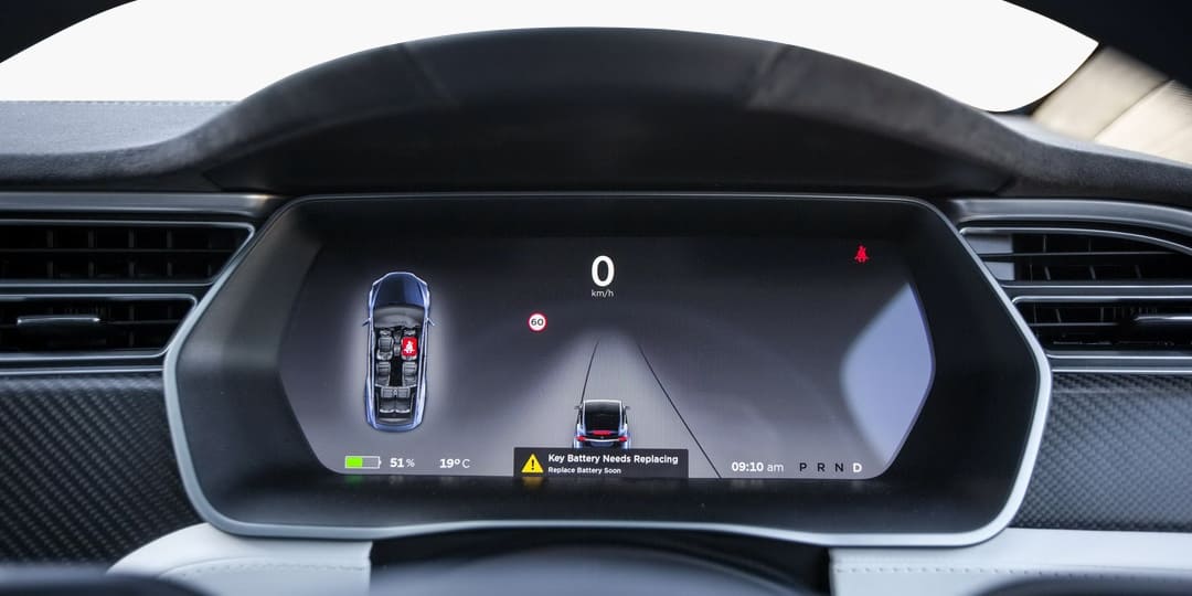 Приборная панель электрокара Tesla Model X '2015–22