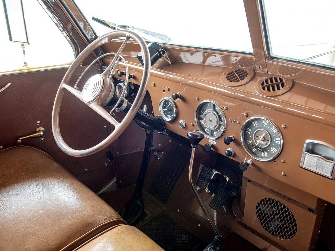 Интерьер автобуса White Model 706 'Yellowstone National Park' Tour Bus '1936