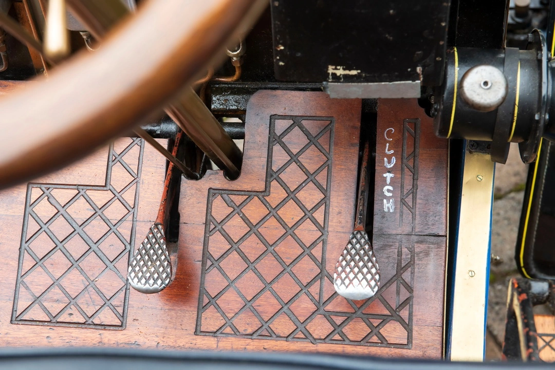 Wolseley 10 HP Rear-Entrance Tonneau '1903