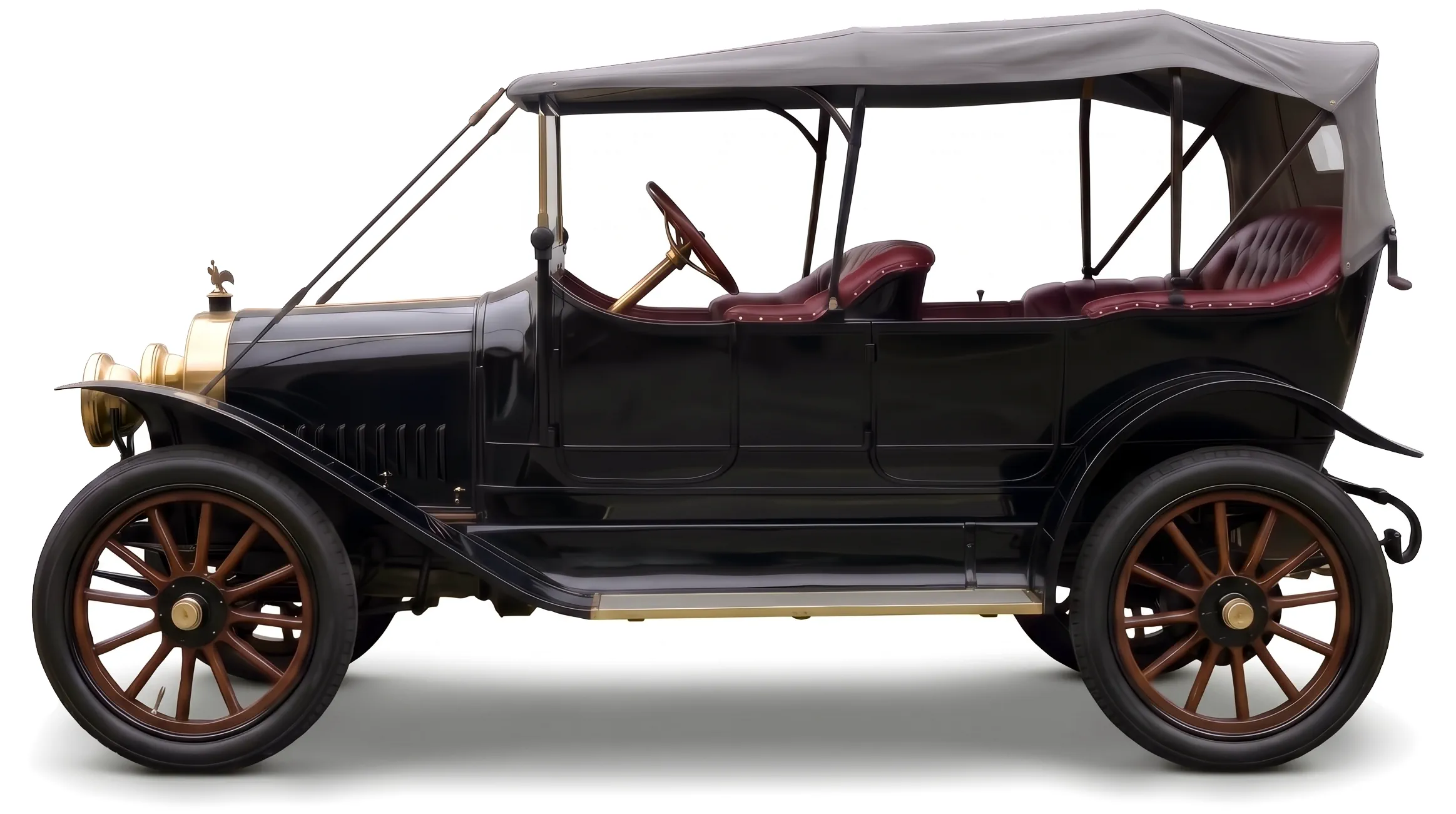 Руссо-Балт К12/20 1911–13 — старинный автомобиль — белый фон — вид сбоку